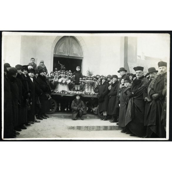 Posfay Andor művészi fényképész, Kispest, központi református templom, harangszentelés, cserkész, egyház, vallás, ünnep, helytörténet, 1928. október 20, Horthy-korszak, 1920-as évek, Eredeti pecséttel jelzett fotó, papírkép, hátulján feliratozva.