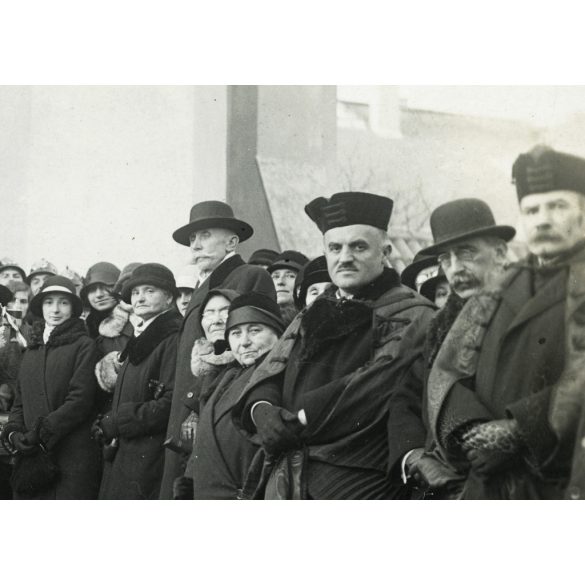 Posfay Andor művészi fényképész, Kispest, központi református templom, harangszentelés, cserkész, egyház, vallás, ünnep, helytörténet, 1928. október 20, Horthy-korszak, 1920-as évek, Eredeti pecséttel jelzett fotó, papírkép, hátulján feliratozva.