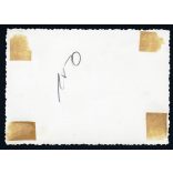 Magyar katonazenekar egyenruhában, Budapest, Budai Vár, Szent György tér, őrségváltás, egyenruha, zene, hangszer, helytörténet, Horthy-korszak, 1930-as évek, Eredeti fotó, papírkép, hátulján ragasztásnyomok.  