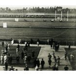 Futam a Lóverseny téren, Budapest, sport, ügető, Horthy-korszak, 1930-as évek, Eredeti fotó, papírkép, hátulján ragasztásnyomok.  