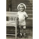 Szamossy Ferenc műterme, Kassa, Felvidék, hátoldalon nevesített gyerek portréja, Kováts Lóránd, monarchia, 1900-as évek, Eredeti, hátulján feliratozott kabinetfotó.