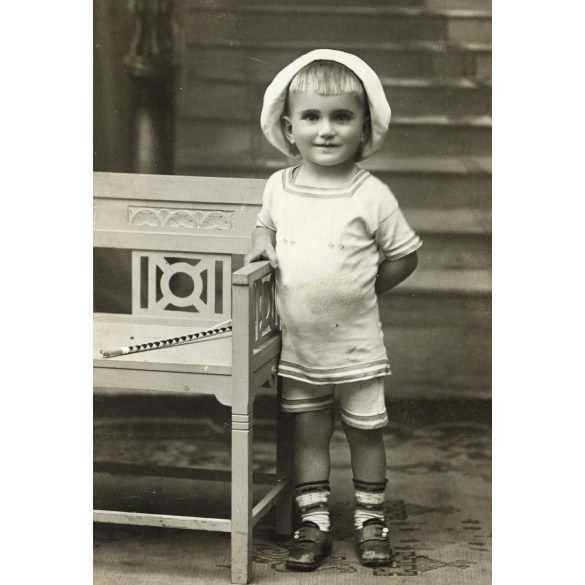 Szamossy Ferenc műterme, Kassa, Felvidék, hátoldalon nevesített gyerek portréja, Kováts Lóránd, monarchia, 1900-as évek, Eredeti, hátulján feliratozott kabinetfotó.