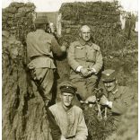 Magyar és német katonák fedezékben, kutyával, Sokola (Falkenberg) Lengyelország,  egyenruha, 1. világháború, monarchia, 1916. március 11, 1910-es évek, Eredeti fotó, papírkép, elején-hátulján feliratozva.  