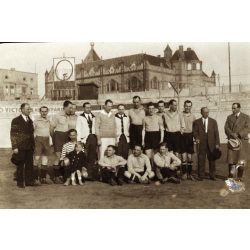   Millenáris sportpálya, Budapest, Zugló, focicsapat a pályán, labdarúgás, sport, Földtani Intézet, kerékpársport, reklám,  helytörténet, monarchia, 1910-es évek, Eredeti fotó, papírkép, hátulja foltos. 
