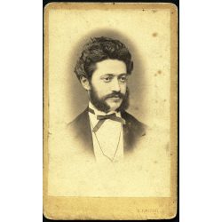   Georg Knittel műterme, Eszék (Essegg), Vajdaság, császárszakállas úr portréja, monarchia, 1870-es évek, Eredeti CDV, vizitkártya fotó.   