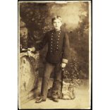 Lafranchini műterem, Bécs, (Wien, Vienna), Ausztria,  Gilebert Aurél portréja, kard, kadét, hadapród, K.u. K. katonai egyenruha, monarchia, 1880-as évek, Eredeti CDV, hátulján feliratozott vizitkártya fotó. 