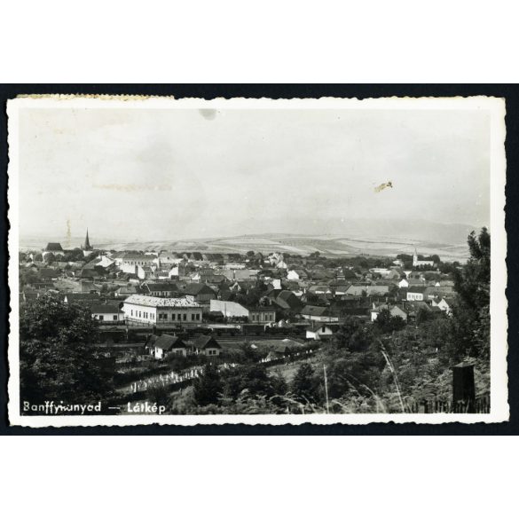 fotosport műterem, Bánffyhunyad, Erdély, városkép, Bossai kalapgyár, vasútállomás, magyar felirat, reklám,  helytörténet, Horthy-korszak, 1940-es évek, Eredeti képeslap fotó, hátulján feliratozott, jelzett papírkép.  
