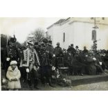 Hősi Emlékmű avatása, Kisbér, főtiszt, főnemes, csendőrtiszt, díszegyenruha, katona, ünnep, egyenruha, Horthy-korszak, 1933. 11. 01., 1930-as évek, Eredeti fotó, papírkép, hátulján ragasztásnyomok.