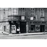 Kapisztory-ház, Budapest, Fő utca Pala utca sarok, gr. Károlyi Imre Tejüzem, üzlet, kirakat, jármű, közlekedés, Víziváros,  helytörténet, 1930-as évek, Eredeti fotó, papírkép.   