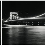 Ritka részletgazdag éjszakai felvétel, Budapest, Eucharisztikus-világkongresszus díszfényei, Lánchíd, Duna, egyház, vallás,  Horthy-korszak, helytörténet, 1938, 1930-as évek, Eredeti fotó, papírkép.   