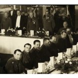 Nagyobb méret, Cserkész Jamboree, dzsembori, Budapest (?) nemzetközi cserkész vezetők találkozója, Baden-Powell, Teleki (?), egyenruha, érdemrend,  Horthy-korszak, 1933, 1930-as évek, Eredeti fotó, papírkép, alsó sarkai töröttek.  