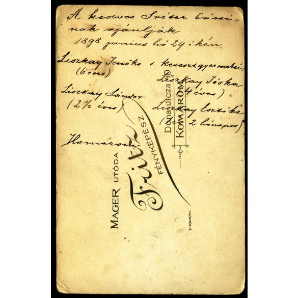Mager utóda Fritz műterem, Komárom, a Liszkay (Olaszliszkai) gyerekek játéklovas kordéval, Liszkay Eszter, Jenő, Sándor, József, helytörténet, monarchia, 1898, 1890-as évek, Eredeti, hátulján feliratozott kabinetfotó.