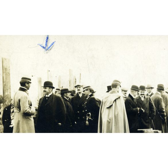 Internátus alapkő letétele, Munkács, Kárpátalja, ünnep, katonatiszt, egyenruha, 1912. szeptember 12,  1910-es évek, monarchia, helytörténet, Eredeti fotó, hátulján feliratozott papírkép.  