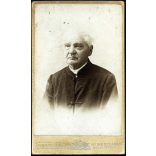 Hunyady és Harth műterem, Nyíregyháza, Bartholomaeides János evangélikus lelkész portréja, egyház, vallás, magyaros ruha, 1880-as évek, Eredeti CDV, vizitkártya fotó, hátulja sérült.  