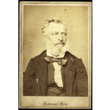 Letzter Lázár műterme, Kassa (Felvidék), (Debrecen?, Szeged?), elegáns szakállas férfi portréja, nyakkendő, helytörténet, monarchia, 1870-es évek, Eredeti kabinetfotó. 