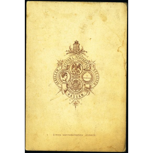 Letzter Lázár műterme, Kassa (Felvidék), (Debrecen?, Szeged?), elegáns szakállas férfi portréja, nyakkendő, helytörténet, monarchia, 1870-es évek, Eredeti kabinetfotó. 