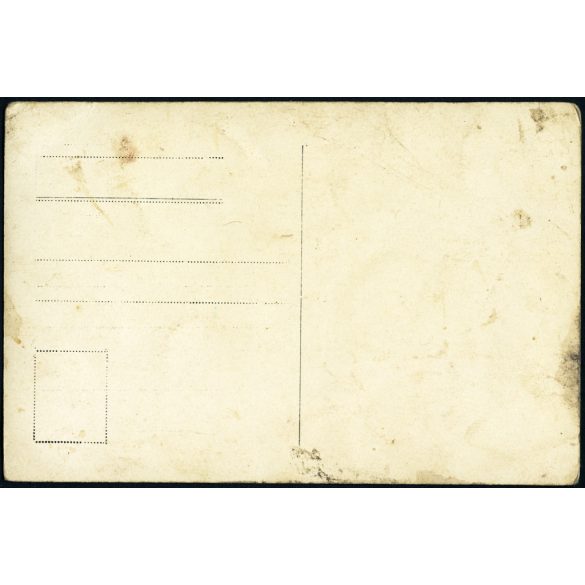 Magyar katonák őszirózsa sapkajelvénnyel, elegáns férfiak és nők, cigaretta, egyenruha, 1. világháború, 1910-es évek, monarchia, Eredeti fotó, papírkép.  