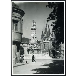   Szentháromság tér, Budapest, plakát, kutya, épület, lakóház, Budai Vár, 1. kerület,  helytörténet, Horthy-korszak 1930-as évek, Eredeti fotó, papírkép.  