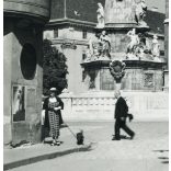 Szentháromság tér, Budapest, plakát, kutya, épület, lakóház, Budai Vár, 1. kerület,  helytörténet, Horthy-korszak 1930-as évek, Eredeti fotó, papírkép.  
