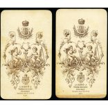 2 egyforma fotó, Licskó műterem, Pest (Budapest), elegáns úri gyerek portréja, monarchia, 1860-as évek, Eredeti CDV, korai vizitkártya fotó gyönyörű hátlappal.   