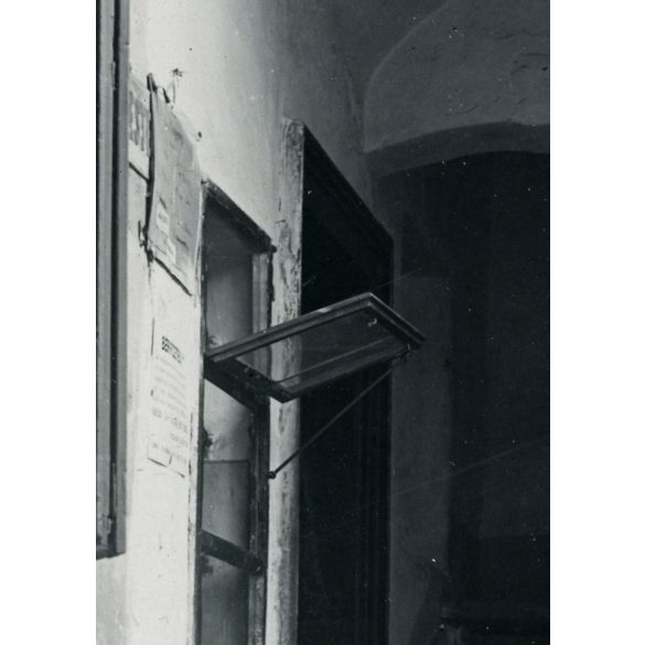 Tabán, házmesterlakás bejárata, Budapest, belső udvar, lépcsőház, ház, Gellért-hegy, 1. kerület, helytörténet, Horthy-korszak 1930-as évek, Eredeti fotó, papírkép.