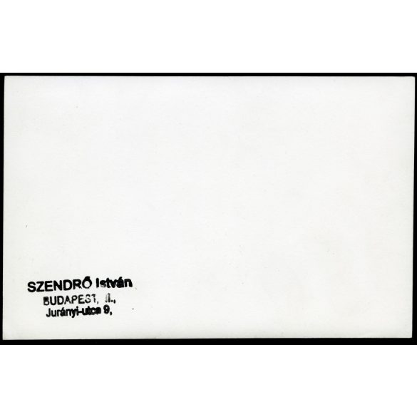 Szendrő István nagyobb méretű jelzett fotója. Este a Tabánban, Budapest, Rác templom, villamos, jármű, közlekedés, Tabán, 1930-as évek, Eredeti pecséttel jelzett fotó, ritka esti felvétel. 