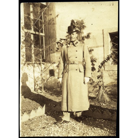 K.u.K Tiroli Kaiserjager, császárvadász tiszt, Bozen, tiszti iskola, magyar katonatiszt egyenruhában, bajusz, 1. világháború, monarchia, 1910-es évek, Eredeti fotó, hátulján feliratozott papírkép.