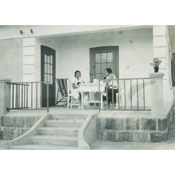 3 darab fotó, Sajóhelyiék villája, Balatonkenese, Balaton, helytörténet, Horthy-korszak, 1930-as évek, Eredeti fotó, papírkép.  