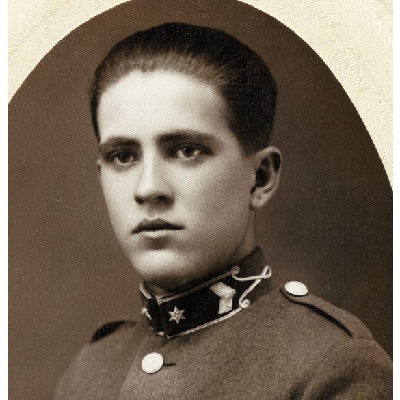Magyar katona egyenruhában, kard,  Horthy-korszak, 1930-as évek, Eredeti fotó, papírkép.  