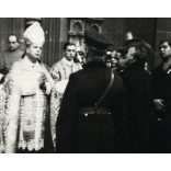 Horthy Miklós kormányzó és felesége a Dóm bejáratánál, Kassa, Felvidék, bevonulás, egyház, vallás, templom, 2. világháború, 1938, 1930-as évek, Horthy-korszak, Eredeti fotó, papírkép.  