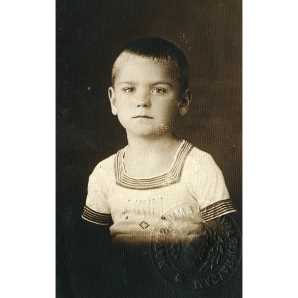 MÁV arcképes igazolvány, Antal Gyula Lajos fia részére, bélyegekkel, közlekedés, vasút, vonat, Horthy-korszak, 1930-as évek, monarchia, Eredeti arcképes igazolvány fotóval.  