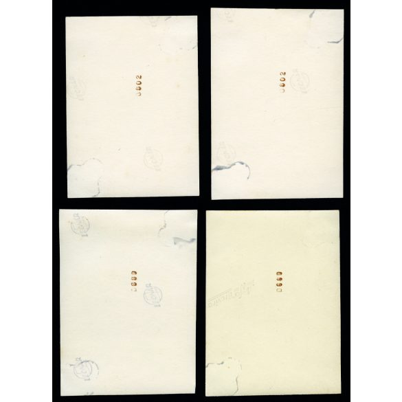 4 darab fotó, elegáns család Mercedes személygépkocsival, Kassa (?), Felvidék, autó zászlóval, AR-813 magyar rendszám, jármű, közlekedés, 2. világháború, 1940-es évek, Eredeti fotó,  papírkép.   