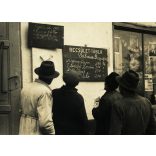 Becsület tábla, gabona begyűjtés, kirakat, Lenin, Szálin képek, kommunizmus, 1950-es évek, Eredeti fotó, papírkép.   