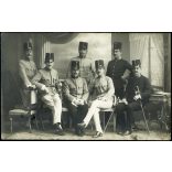 Brauner i Wollner műterem, Károlyváros (Karovac), Horvátország, magyar katonatisztek, kard, egyenruha, bajusz, katona, 1910-es évek, monarchia, Eredeti fotó, hátulján feliratozott papírkép „Károlyváros” postabélyegzővel. 
