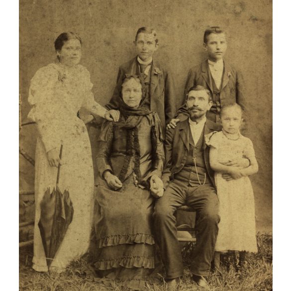 Nagyobb méret, Mellini Béla fényképész mobil műterme, ritka, család gyerekekkel, monarchia, 1890-es évek, Eredeti kabinetfotó. 