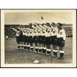 A német labdarugó válogatott horogkeresztes náci mezben, Berlin, Olimpia, foci, sport, Németország, Német Birodalom, 1936, 1930-as évek, . Eredeti fotó, papírkép.  