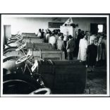 Traktorok egy magyar mezőgazdasági kiállításon, 3 éves terv,  kommunizmus, 1940-es évek, . Eredeti fotó, papírkép.   