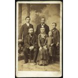 Ismeretlen műterem, Budapest, család portréja, monarchia, 1885, 1880-as évek, Eredeti CDV, vizitkártya fotó.  