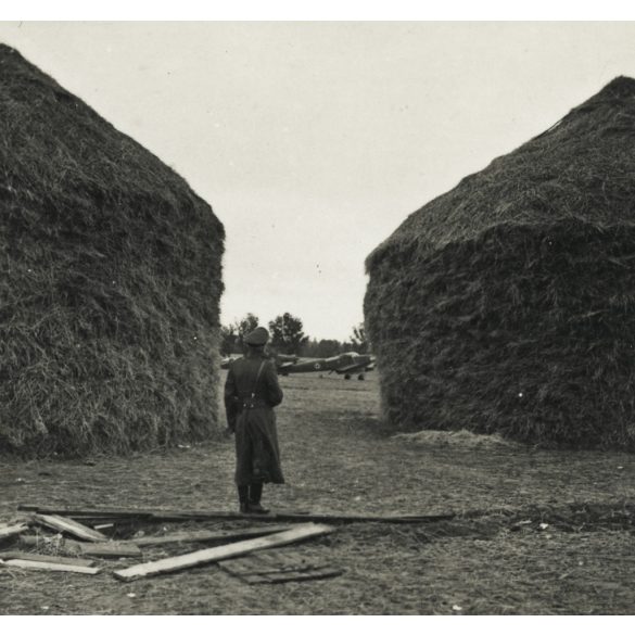 Hadizsákmány, lefoglalt lengyel fegyverek Varsóban, Lengyelország, 2. világháború, Horthy-korszak, 1939, 1930-as évek, Eredeti sztereó fotó, hátulján feliratozott gyűjteményes papírkép. 