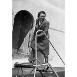 Eredeti üveg NEGATÍV! gróf Kreit Kitty a MALERT egyik első légi utaskísérője, Budaörs, repülőtér, repülőgép, Magyar Légiforgalmi RT.,  Horthy-korszak, 1939, 1930-as évek, Eredeti fotó negatív, üvegnegatív.  