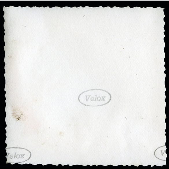 2 darab fotó, vallási felvonulás, Kassa, Felvidék, körmenet (?), villamos, lovasszekér reklámokkal, üzlet, jármű, közlekedés, egyház, Horthy-korszak, helytörténet, Eredeti fotó,  papírkép.  