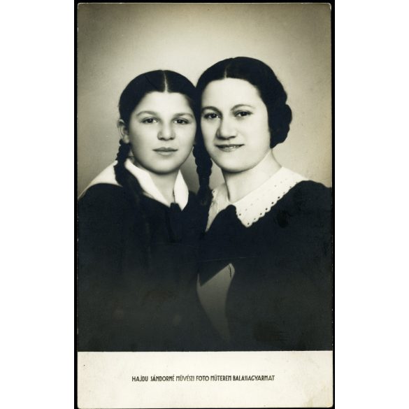 Hajdu Sándorné műterme, Balassagyarmat, anya lányával, család, portré, copf, helytörténet, 1930-as évek, Horthy-korszak, helytörténet, Eredeti fotó,  papírkép.   