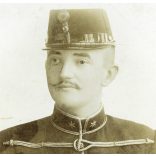 Nagyobb méret, Papp műterem, magyar katona huszár egyenruhában, sapkajelvény, retusált bajusz,  helytörténet, monarchia, 1890-es évek, Eredeti kabinetfotó.  