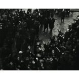 Bevonuló magyar honvédek, Kassa, Felvidék, katona, horogkeresztes német náci zászlók, karszalagok, egyenruha, 2. világháború, egyenruha, Horthy-korszak, helytörténet, Eredeti fotó,  papírkép. 