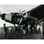CSA (Ceskoslovenske Aerolinie) AVIA Fokker F.VIIb/3m OK-AFC utasszállító repülőgép, jármű, közlekedés, Csehszlovákia, Felvidék, 1930-as évek, Horthy-korszak, Eredeti fotó, papírkép, hátulján ragasztásnyom.  