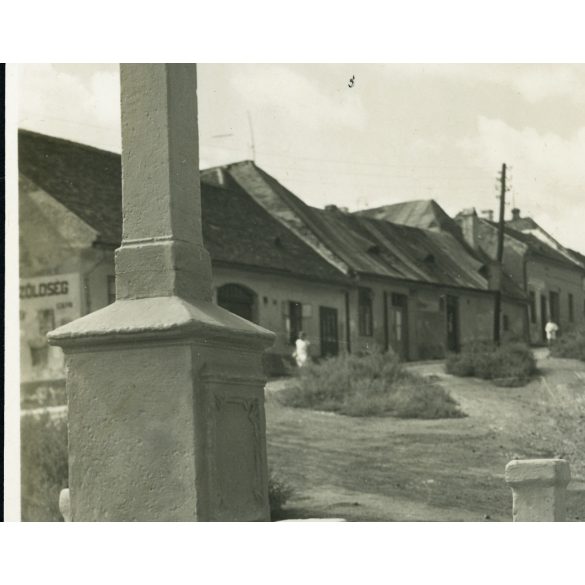 Kereszt tér, Budapest, Tabán, utcakép, reklám, 1930-as évek, Horthy-korszak, Eredeti fotó, papírkép. 