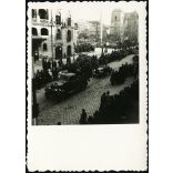 Bevonuló magyar honvédek, Kassa, Felvidék, katona, feldíszített katonai teherautó, egyenruha, 2. világháború, egyenruha, Horthy-korszak, helytörténet, Eredeti fotó,  papírkép.   