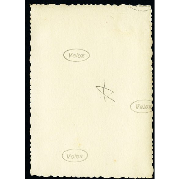 Magyar honvédek a pályaudvaron, Kassa, Felvidék, a kalapos férfiak valószínűleg a magyar Operaház tagjai (pl. Márkus László igazgató), 2. világháború, bevonulás, egyenruha, Horthy-korszak, helytörténet, Eredeti fotó,  papírkép. 