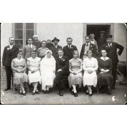   Domján Imre fényképész, Pokod, falusi esküvő, menyasszony, vőlegény, bajusz, pipa, Horthy-korszak, Zala megye, helytörténet, 1930-as évek, Eredeti fotó,  hátulján pecséttel jelzett papírkép, ritka műterem. 