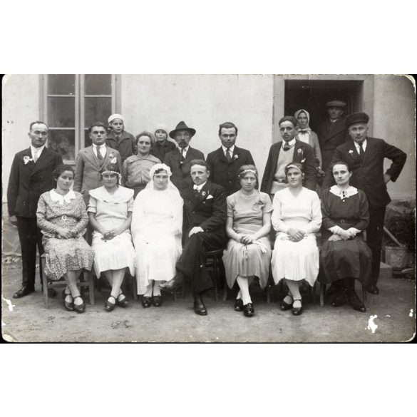 Domján Imre fényképész, Pokod, falusi esküvő, menyasszony, vőlegény, bajusz, pipa, Horthy-korszak, Zala megye, helytörténet, 1930-as évek, Eredeti fotó,  hátulján pecséttel jelzett papírkép, ritka műterem. 